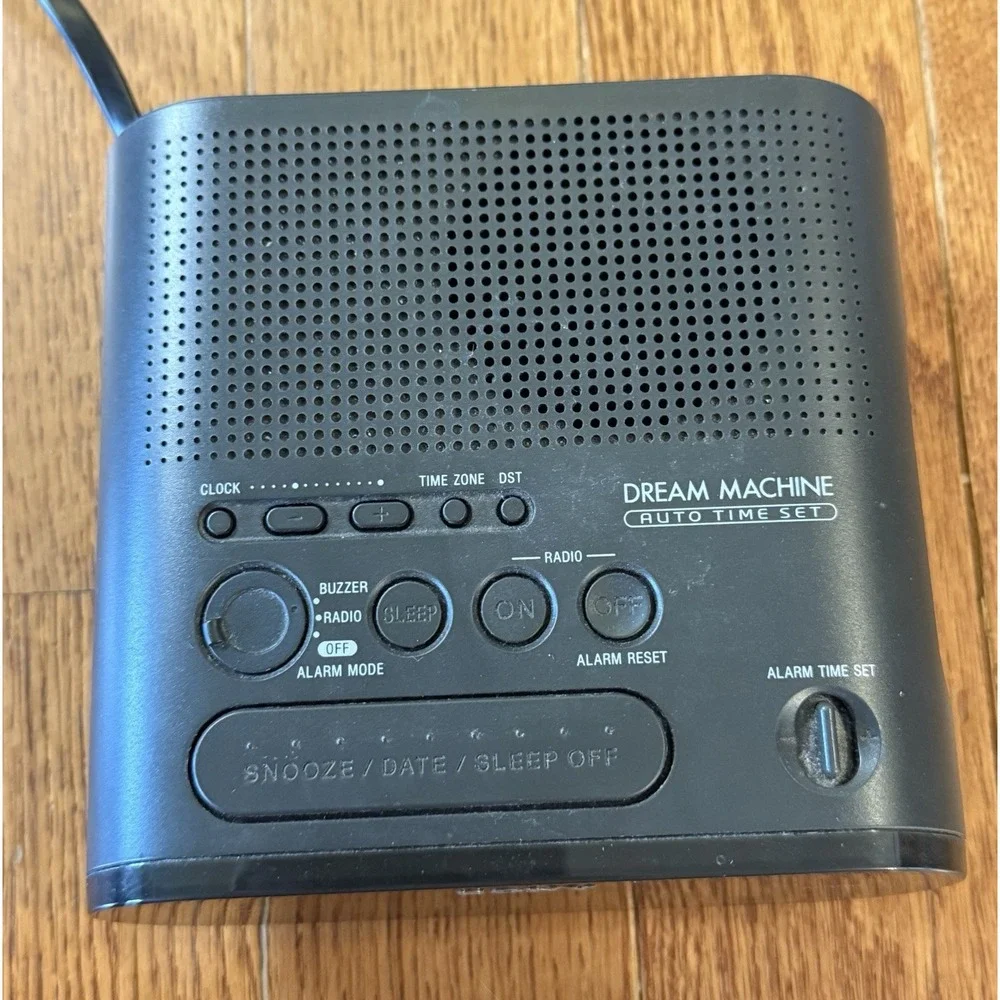 Sony Dream Machine FM/AM Digital Clock Radio Model ICF-C218 TESTED WORKS